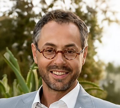 Charles van den Heuvel_ext2 1